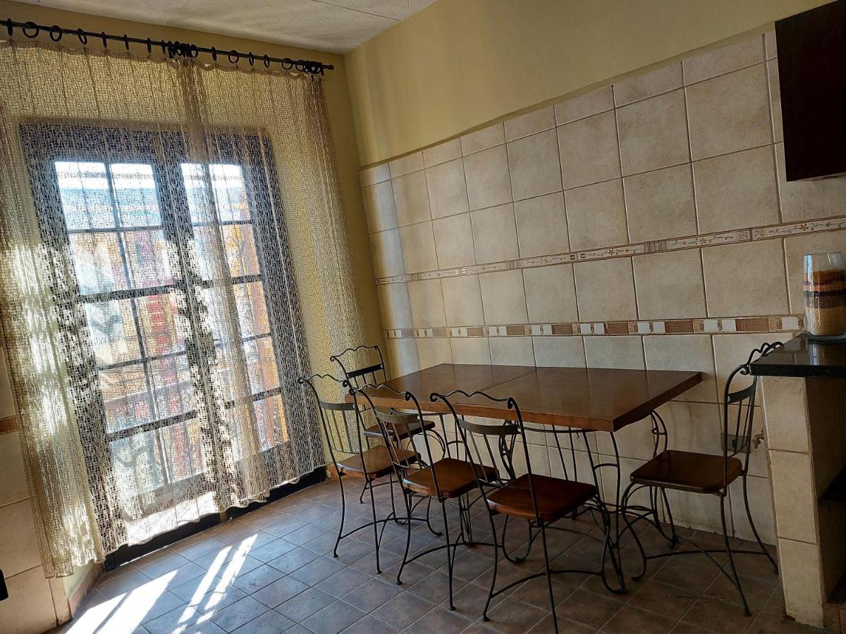 Naupa House Hostel Cochabamba Kültér fotó